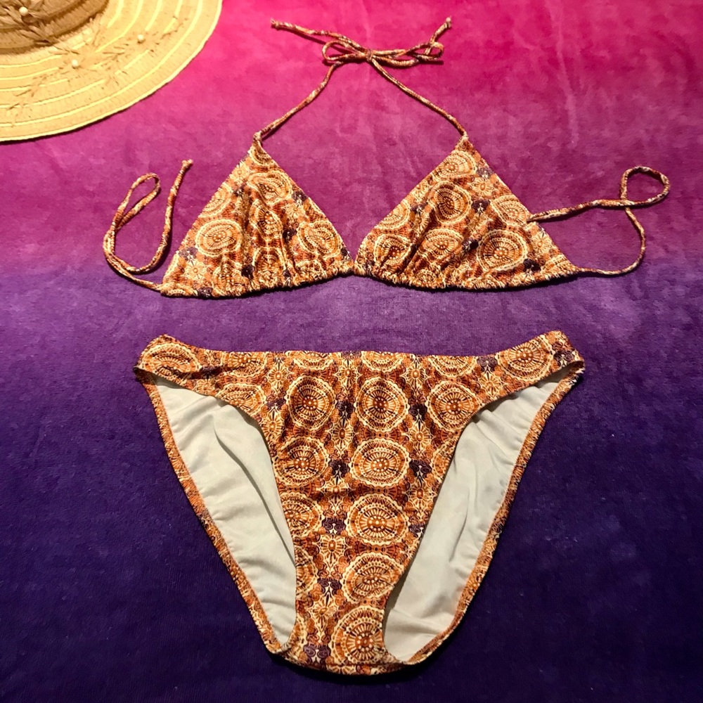 Mar Chiquita Bikini Burnt Orange Gold and Plum Print. Pretty Silky Fabric M/L